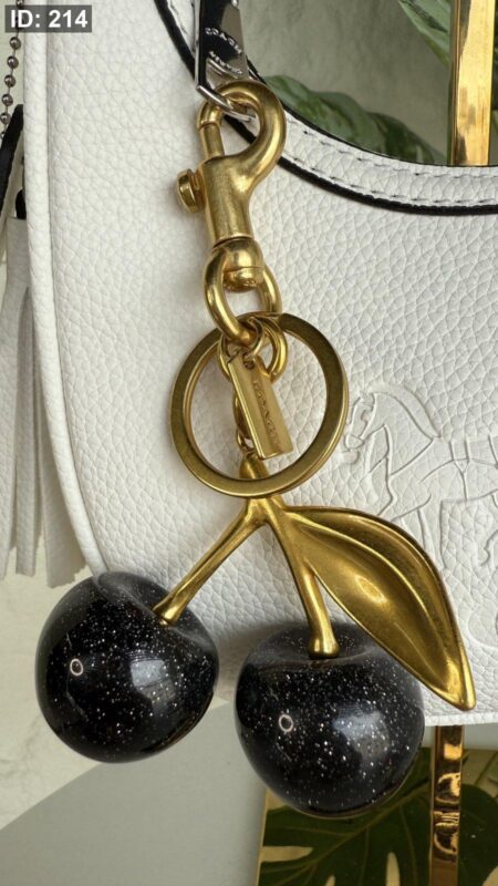 ميدالية كرزة كوتش مختوم بدون علبة