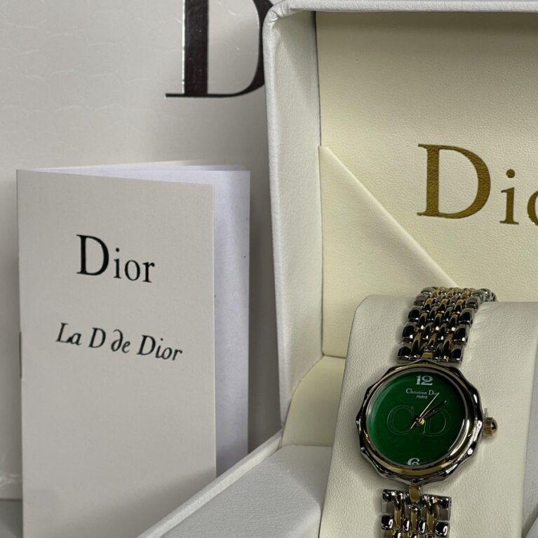 ساعه ديور شامل علبه وكيس