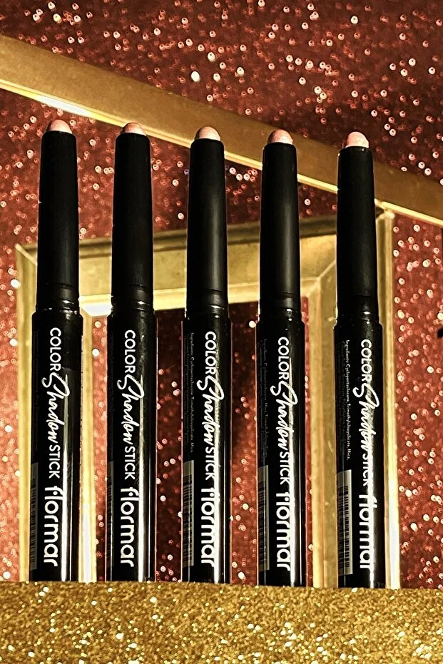 Color Shadow Stick SES قلم ظلال العيون