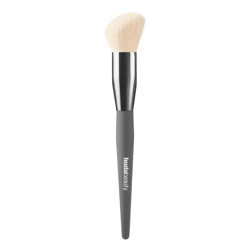 6294018408796 DIFFUSING CHEEK BRUSH