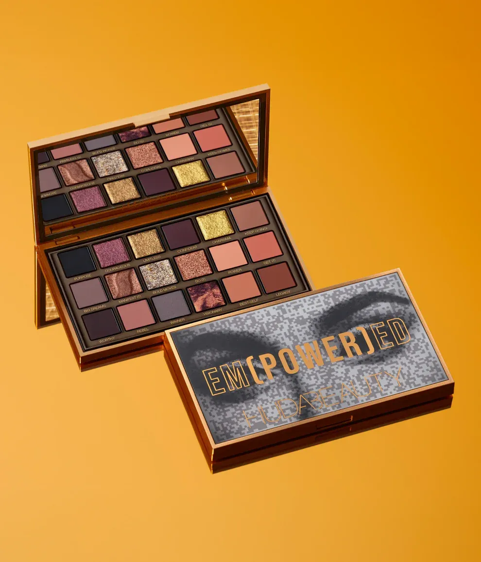 PDP-SECTION1-EMPOWERED-TILE9_82416de3-5bf6-457b-9803-fcd3d3fe0b9a EMPOWERED EYESHADOW PALETTE – صورة 9