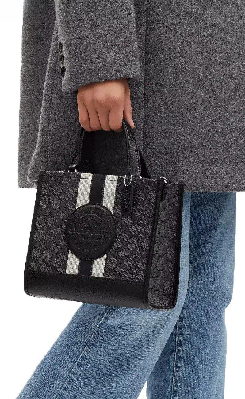 uvara-15497-15495-clean شنطة dempsey carryall – اسود مع سكني