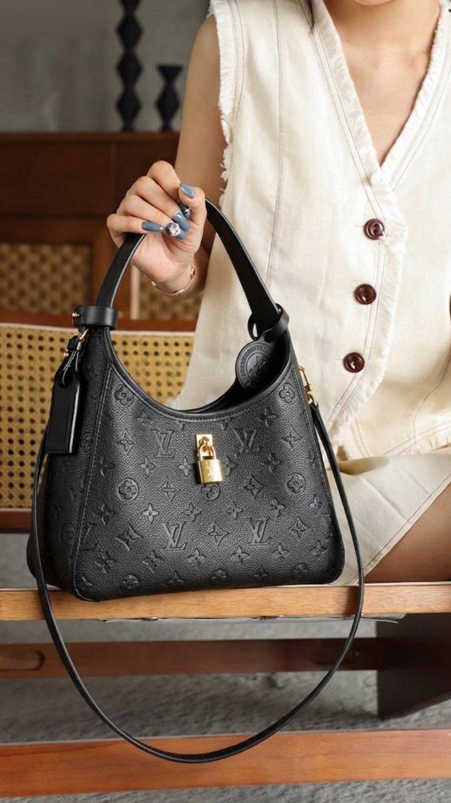 شنطة Slouchy pm – اسود