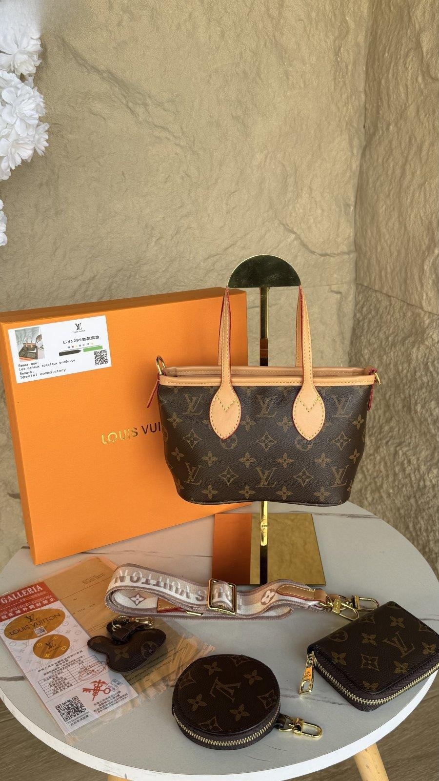 uvara-16616-16614-clean شنطة بكج 4 قطع