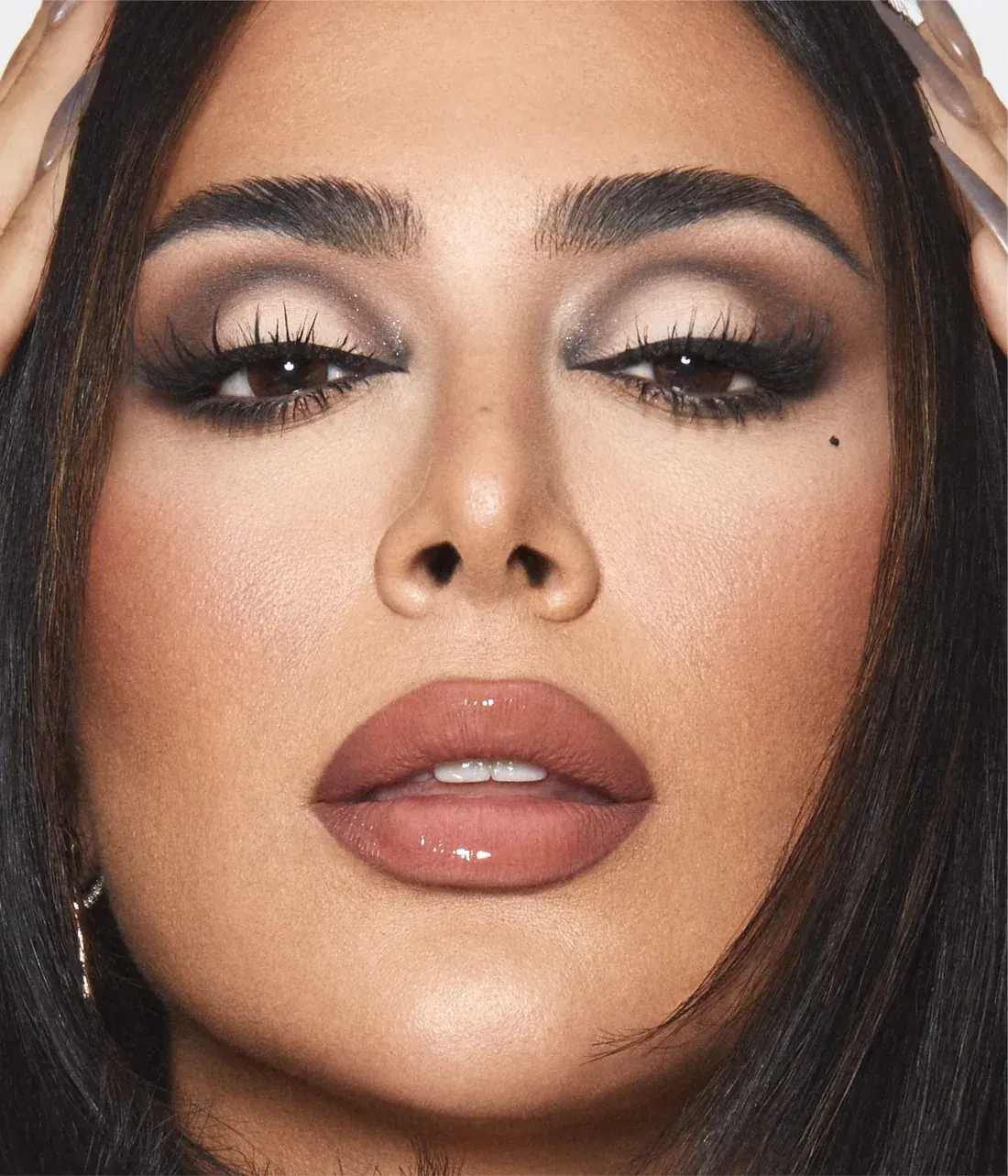 HU.B Brown Creamy Obsessions eyeshadow palette – صورة 4